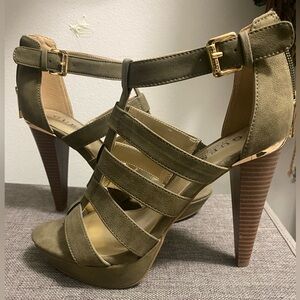 Guess platform heels. Barely worn